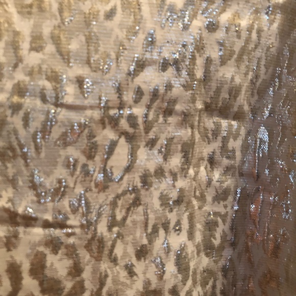 Sparkly Leopard Print Sleeveless Blouse - Picture 3 of 4